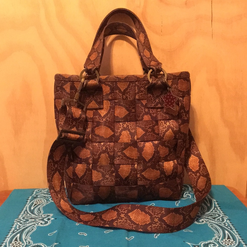 HARVEYS Seatbelt Crossbody Bucket Snakeskin Print RARE limited edition